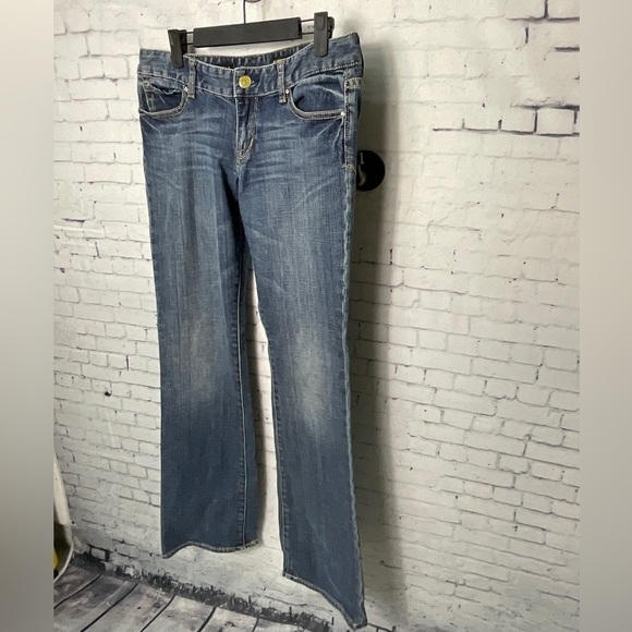 Express Jeans Women Size 6 Stella Low Rise Boot Medium Wash Denim Blue Jean (U2) - Picture 2 of 11